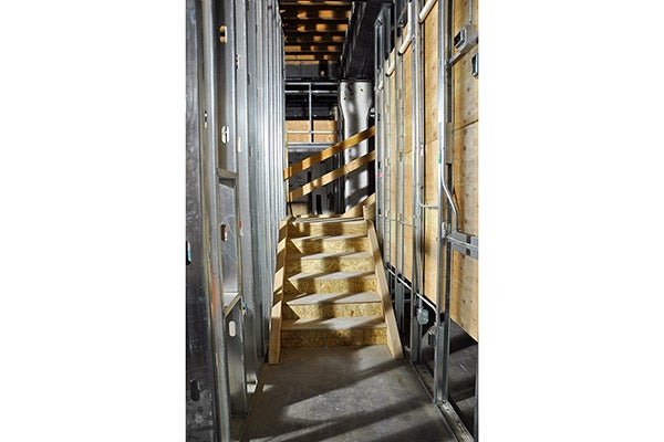 510 Oak stairway