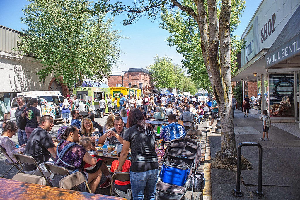 Photograph of a mixed crowd in Southern Oregon.