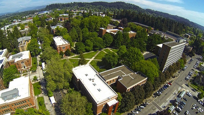 aerial photo of UO campus